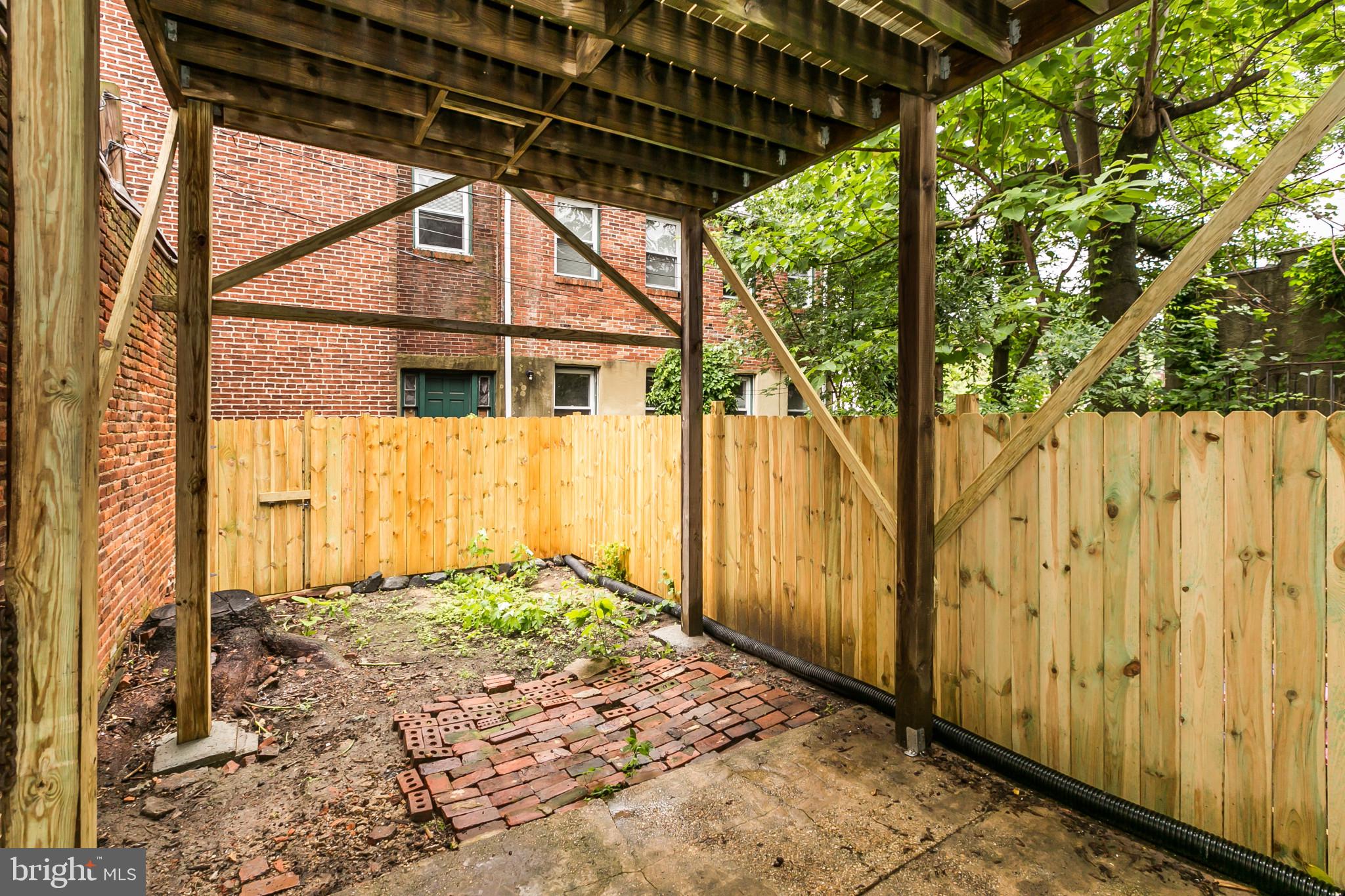 38 S Carrollton Ave