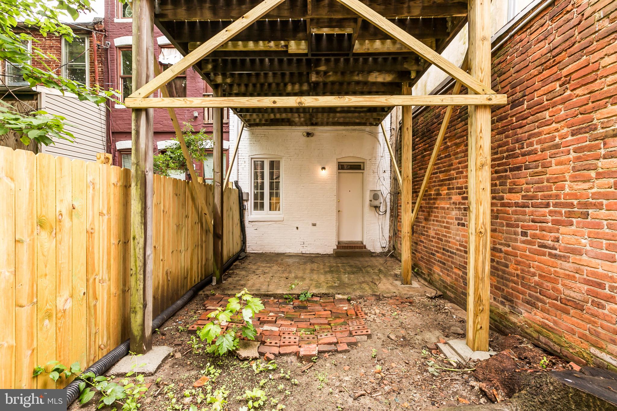38 S Carrollton Ave