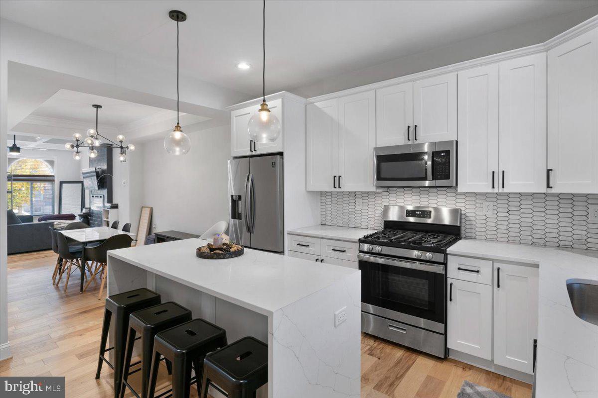 2312 Ashland Ave