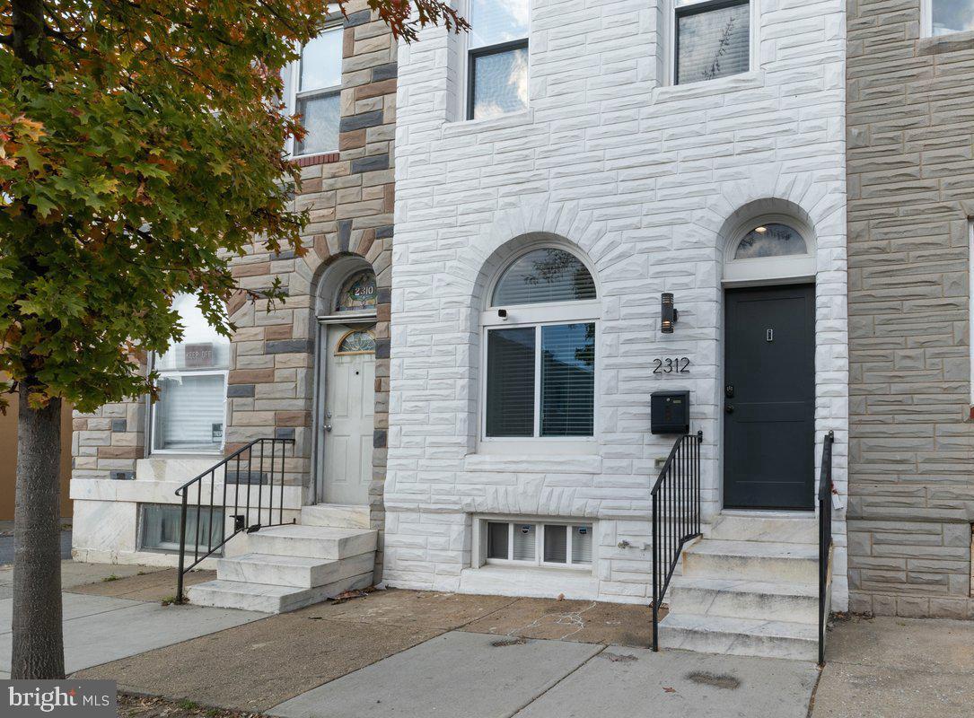 2312 Ashland Ave