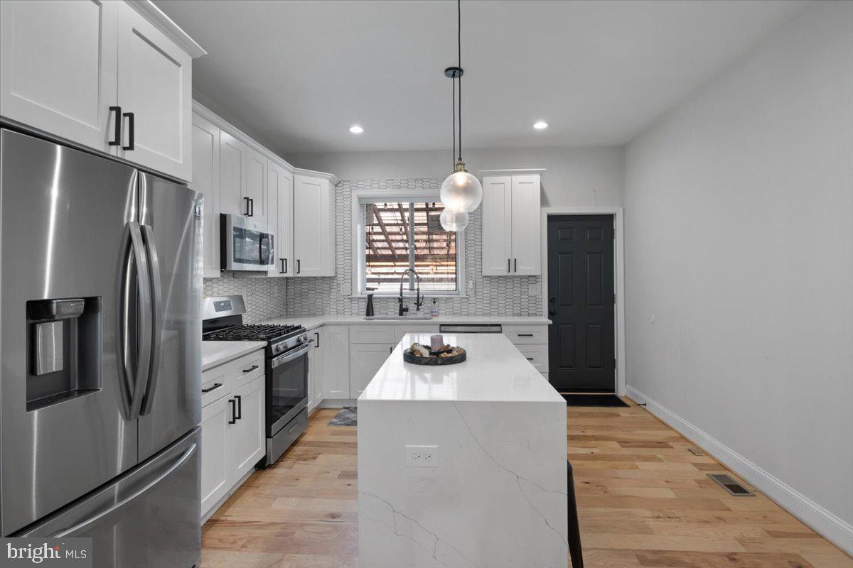 2312 Ashland Ave