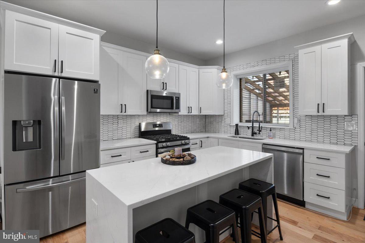 2312 Ashland Ave