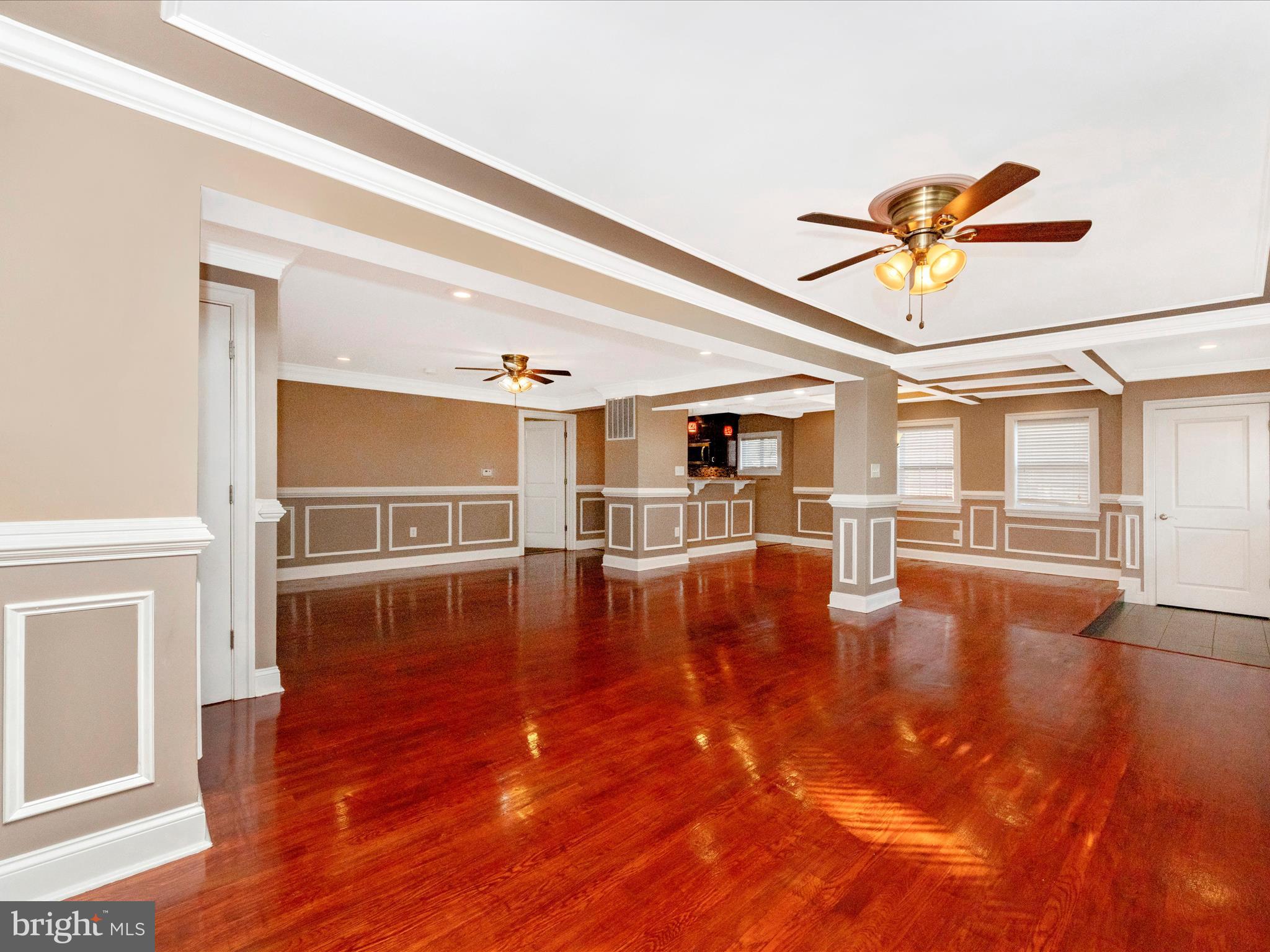 1610 Howard Ave
