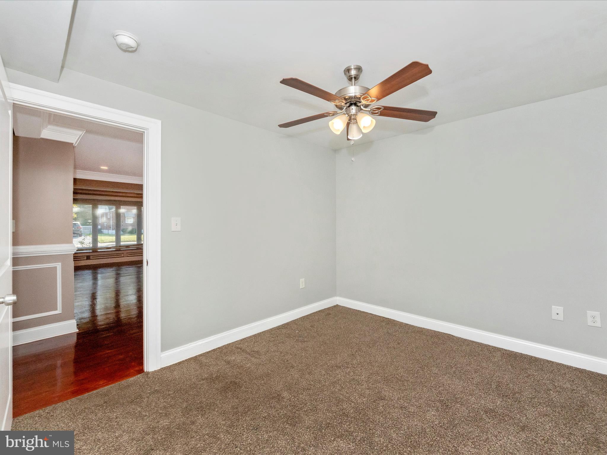 1610 Howard Ave