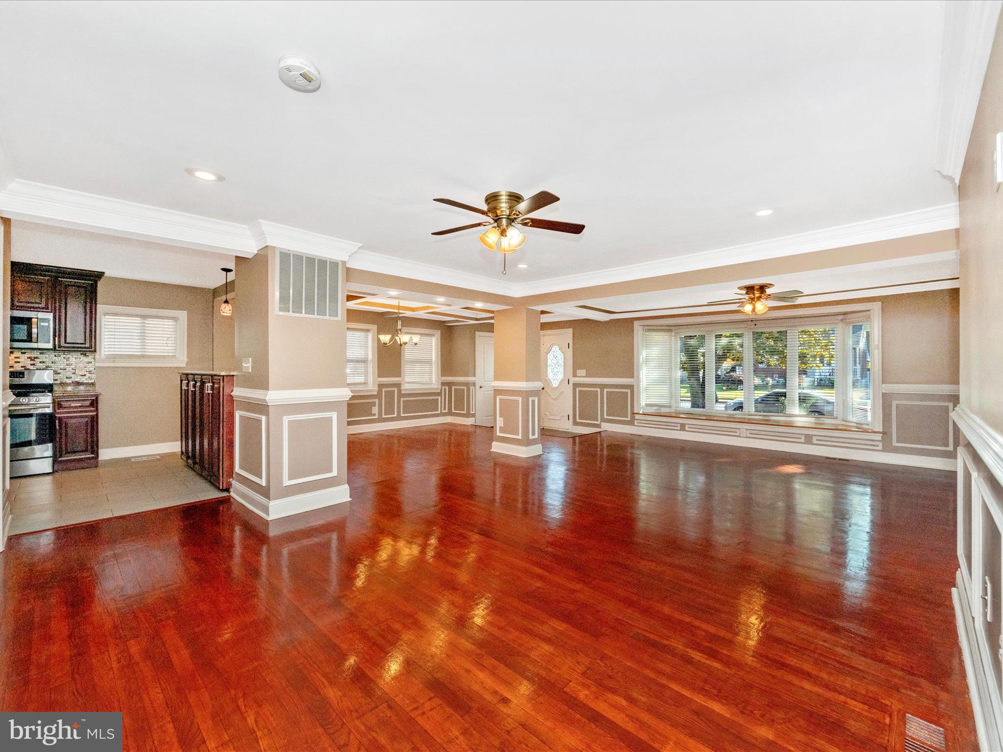 1610 Howard Ave