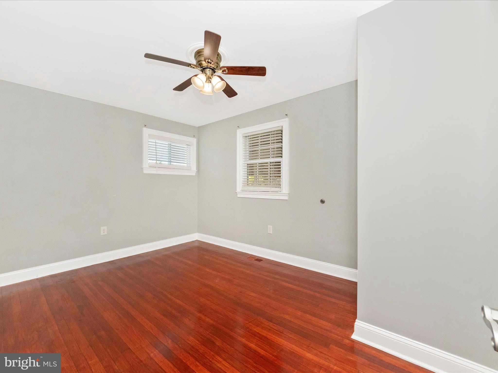 1610 Howard Ave