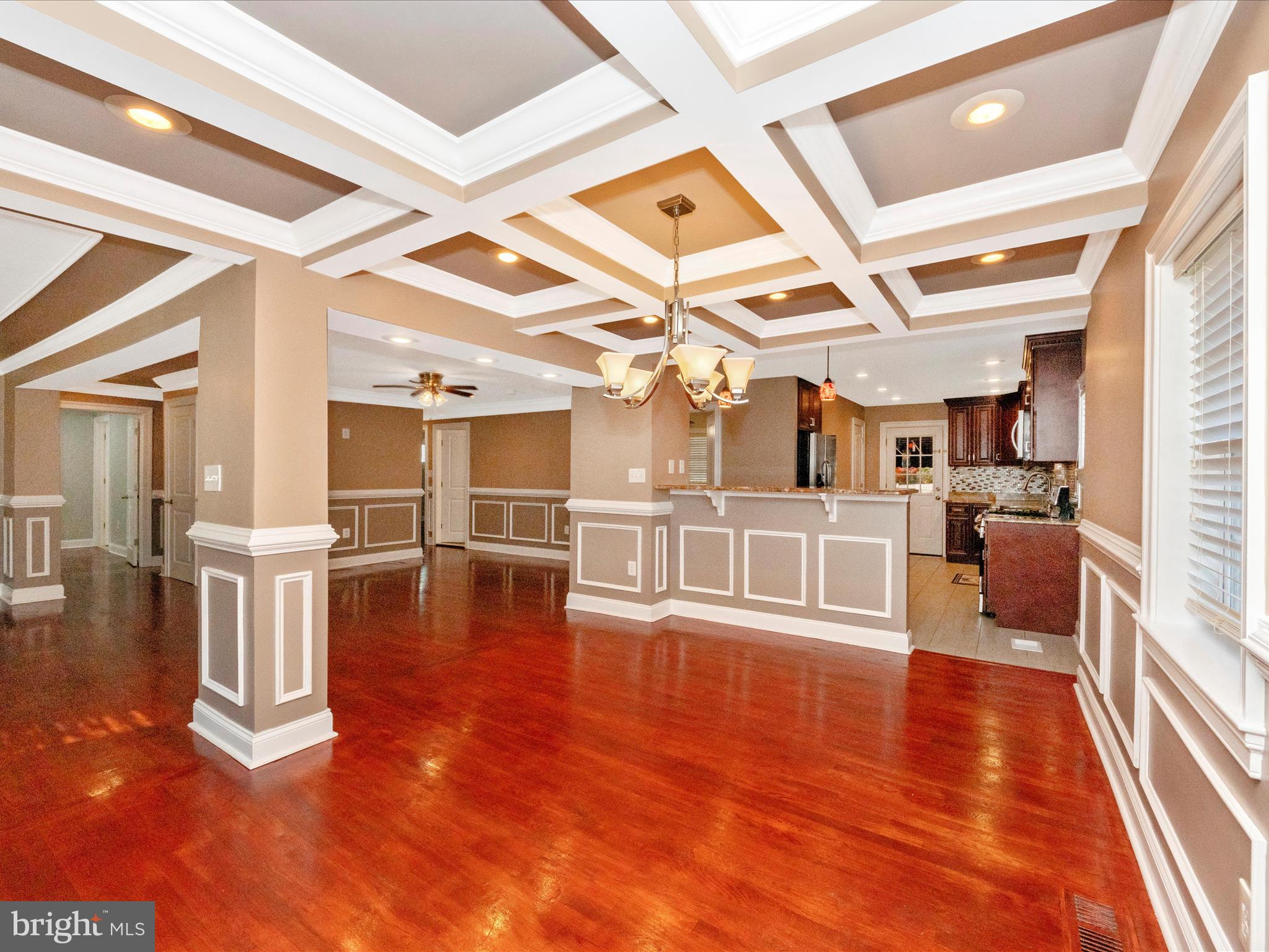 1610 Howard Ave