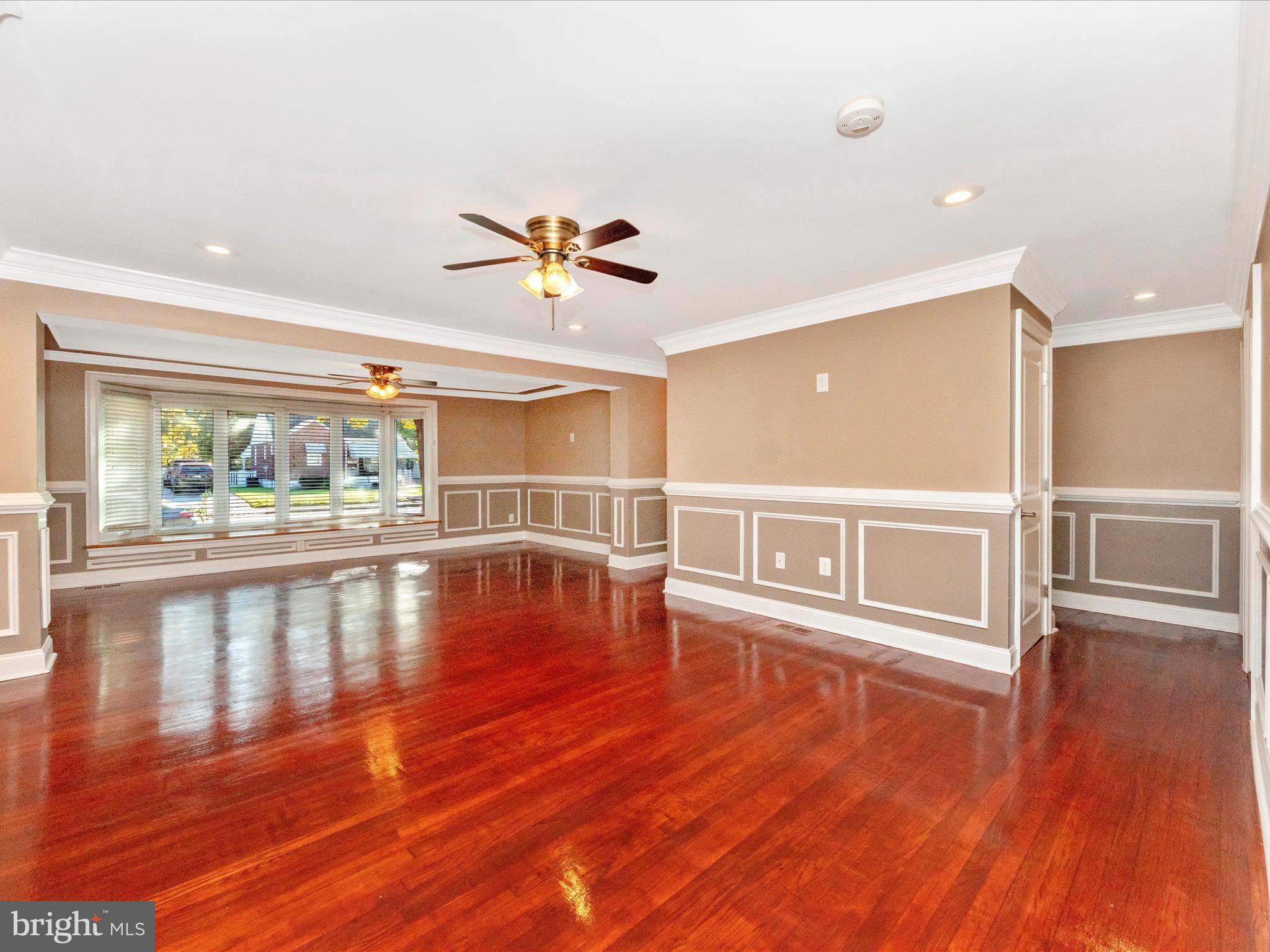1610 Howard Ave
