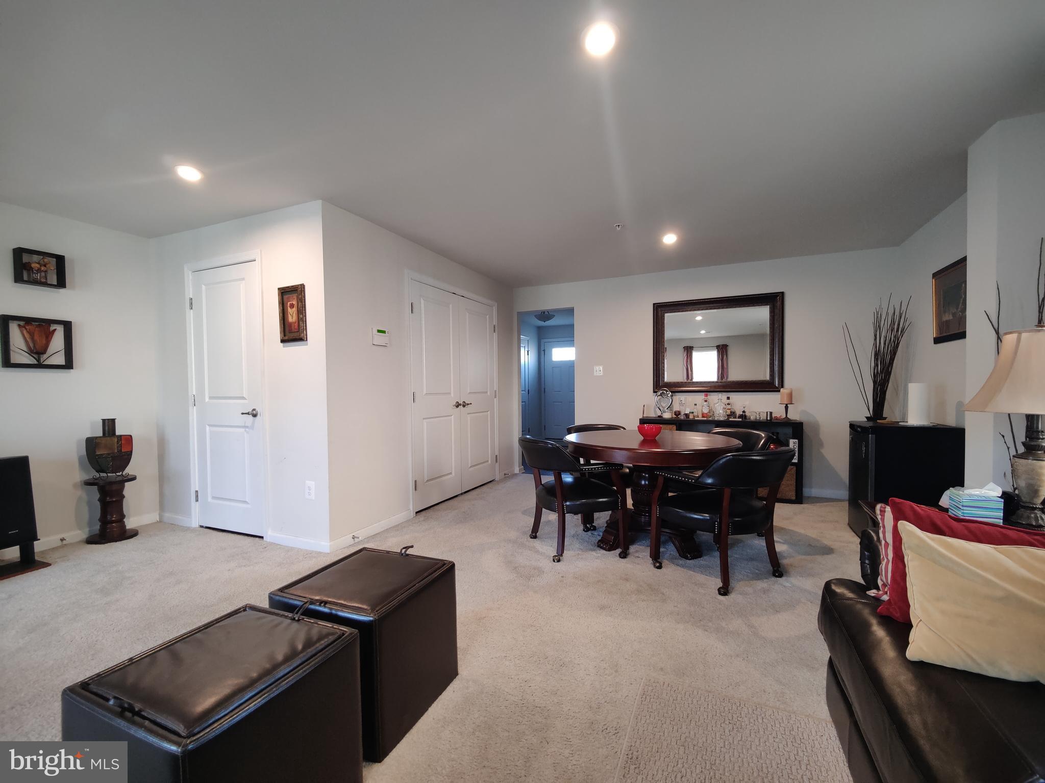 5595 Barnstormers Ln