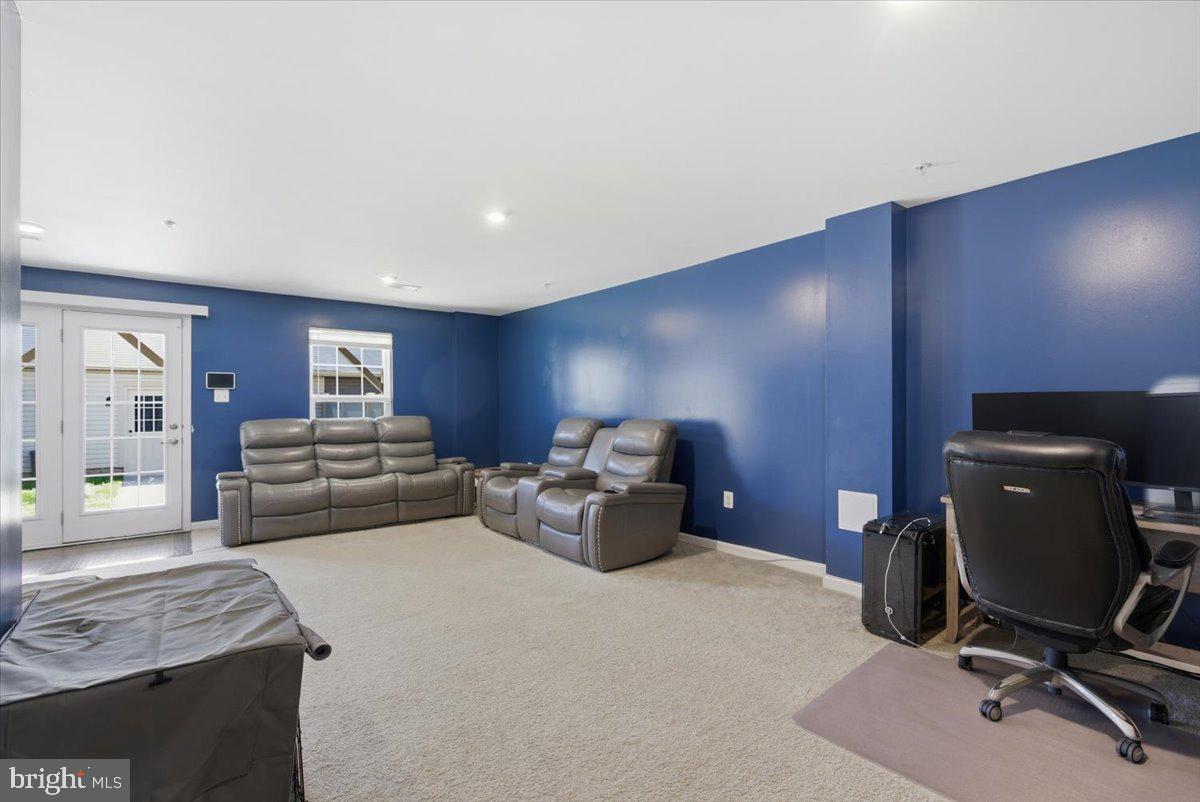 5593 BARNSTORMERS LANE