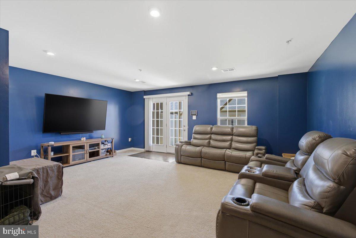 5593 BARNSTORMERS LANE