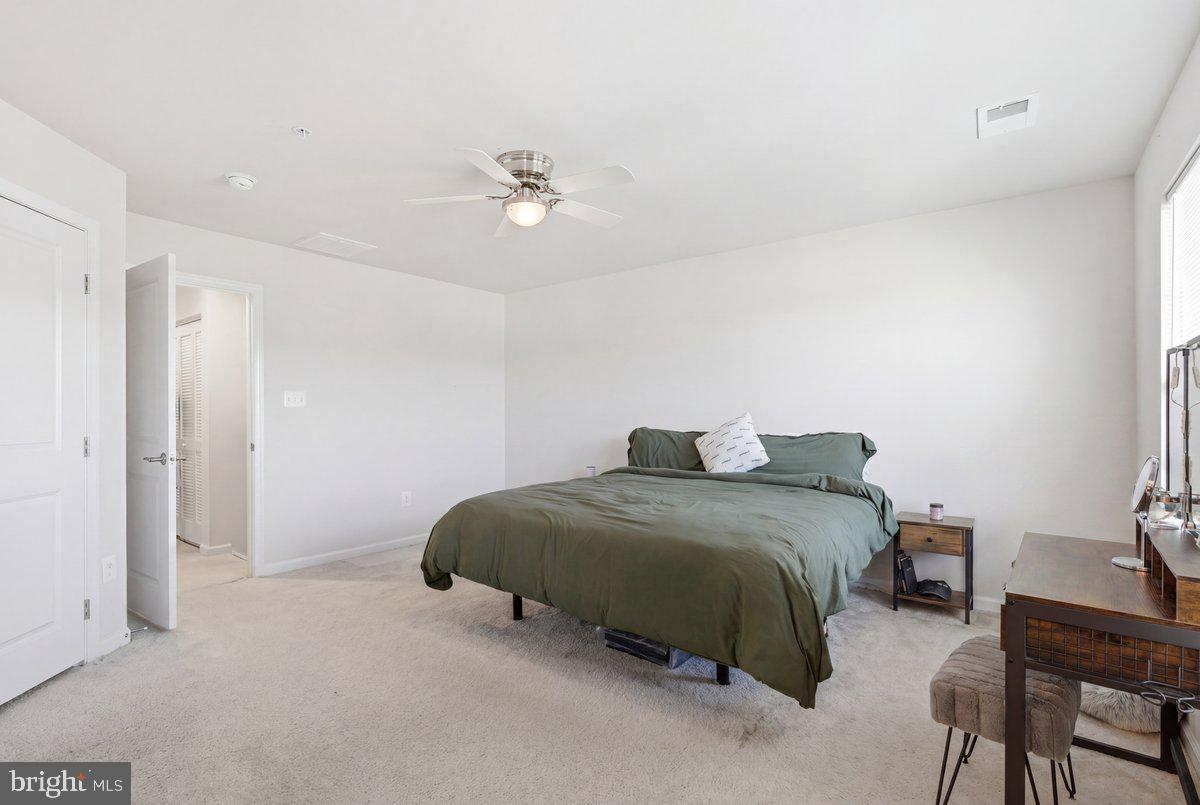5593 BARNSTORMERS LANE