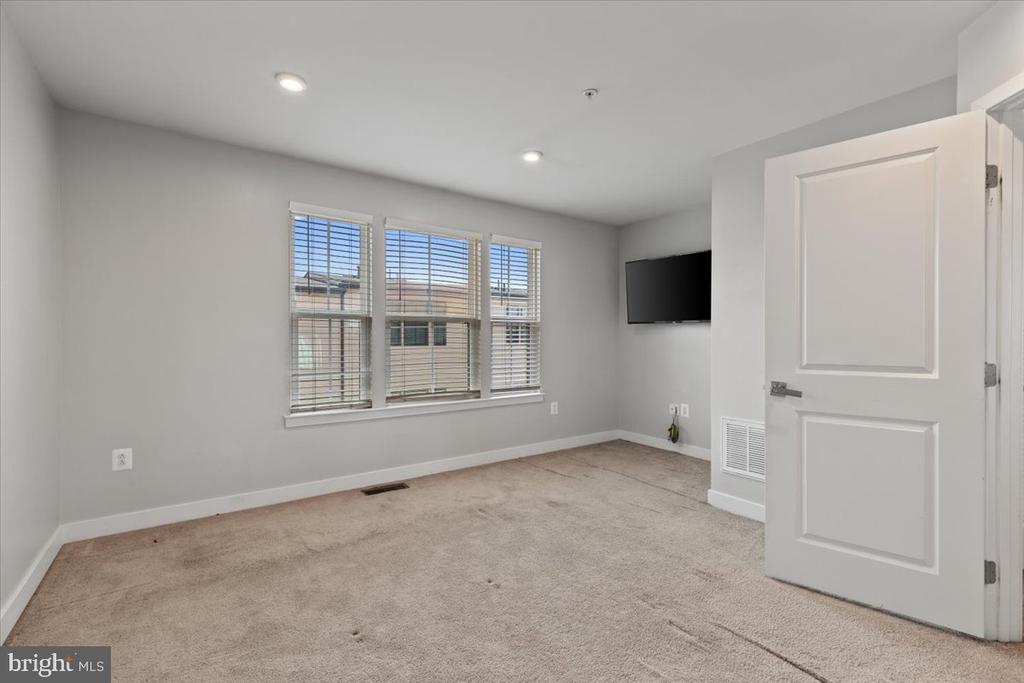 4639 Towne Park Rd