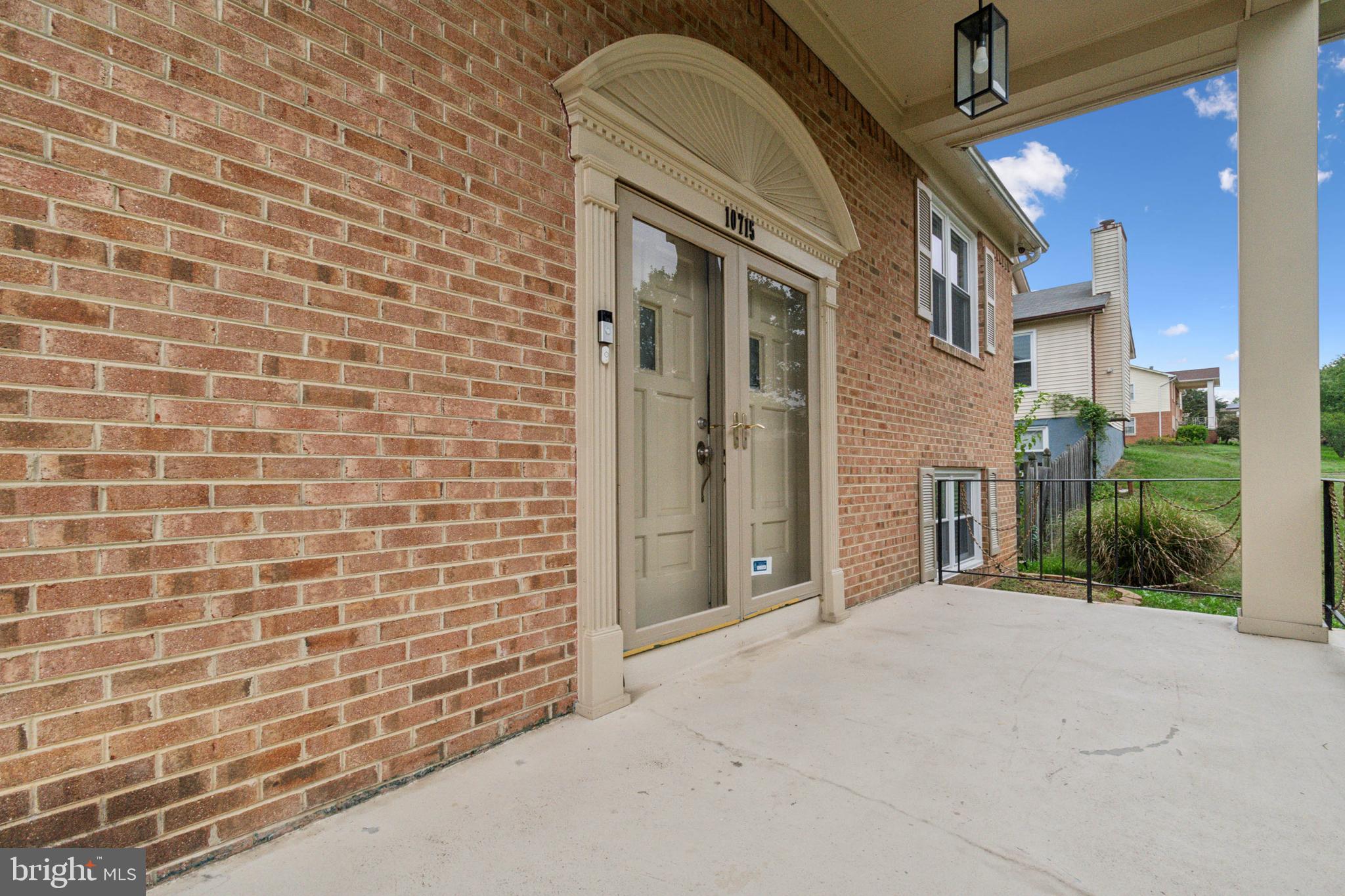 10715 Dragoo Pl