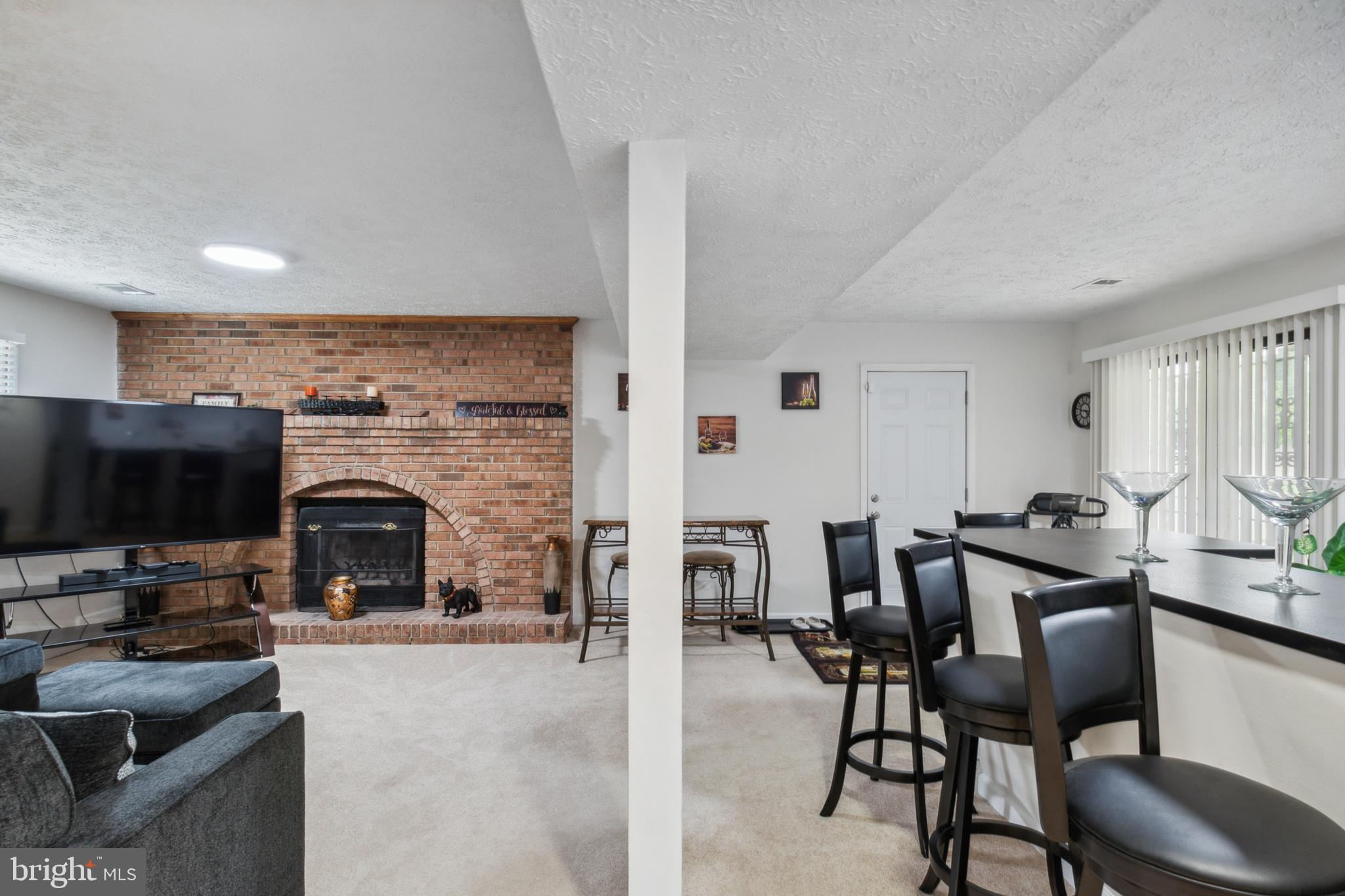10715 Dragoo Pl
