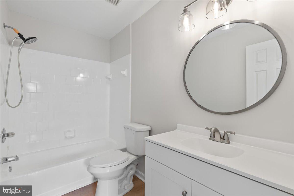 4633 Colonel Fenwick Pl