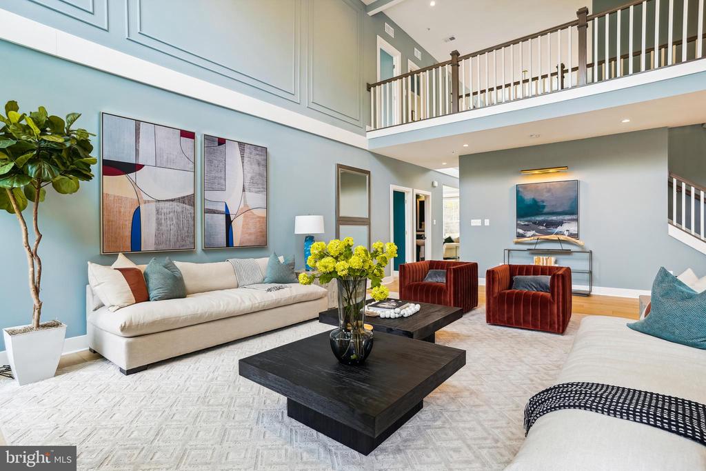 4011 Diplomat Ave