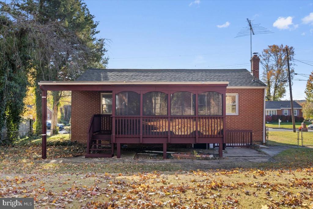 2004 WOLF STREET