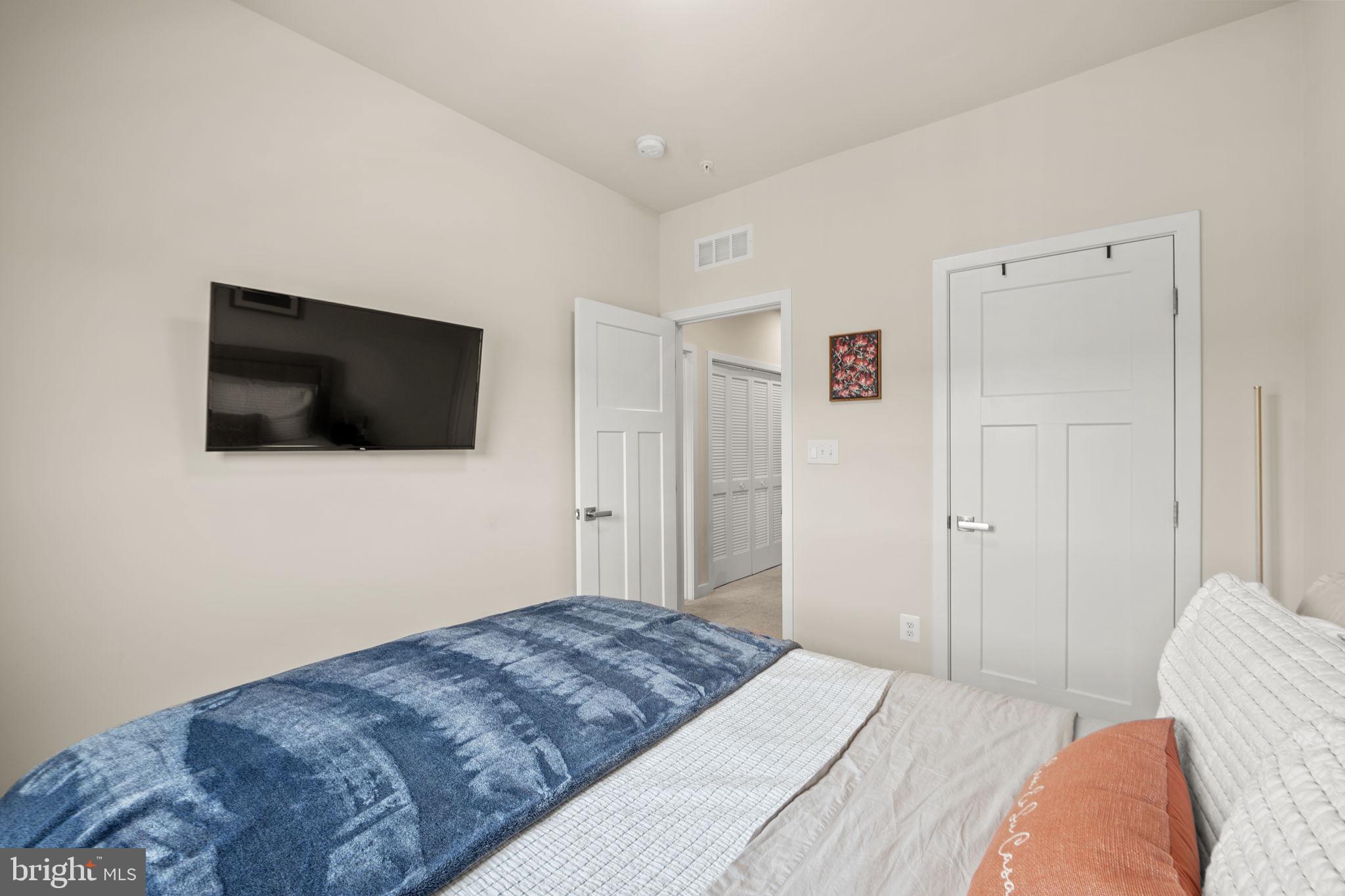 11232 MERIDIAN HILL WAY