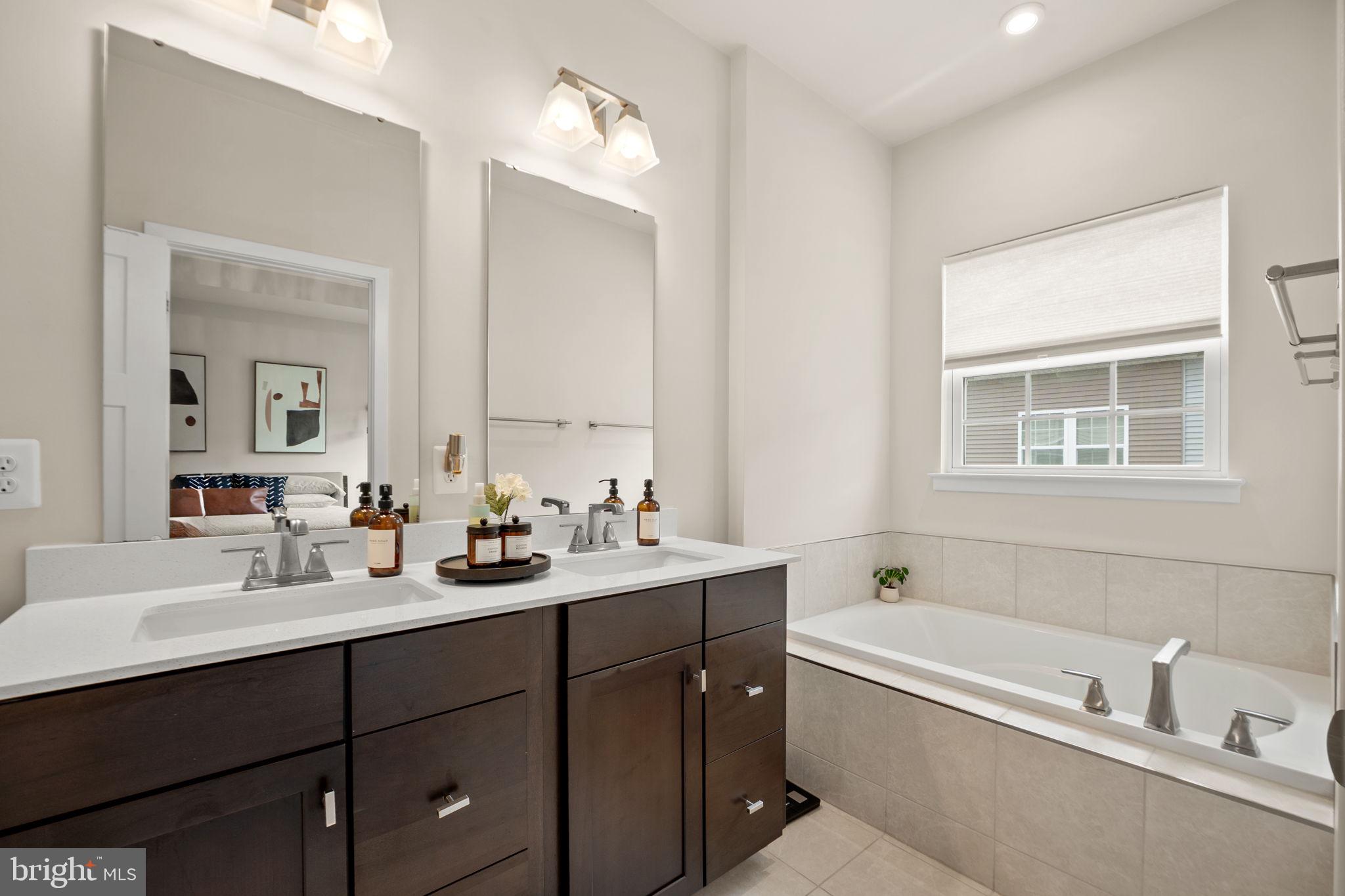 11232 MERIDIAN HILL WAY