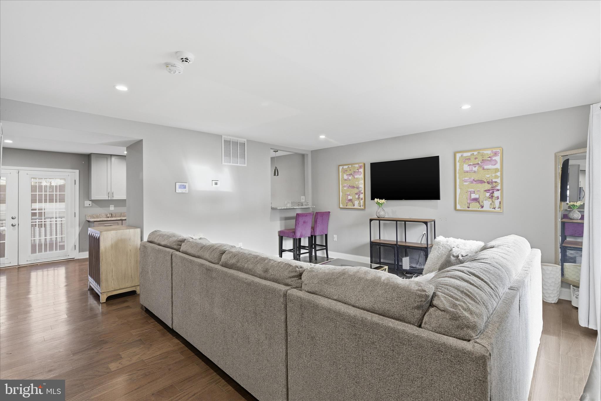 6512 SEAT PLEASANT DRIVE