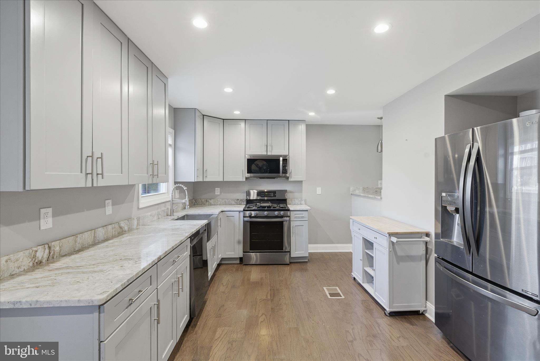 6512 SEAT PLEASANT DRIVE