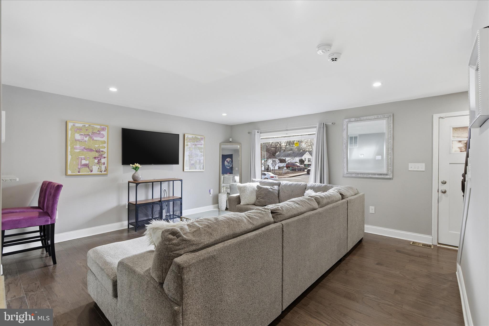 6512 SEAT PLEASANT DRIVE