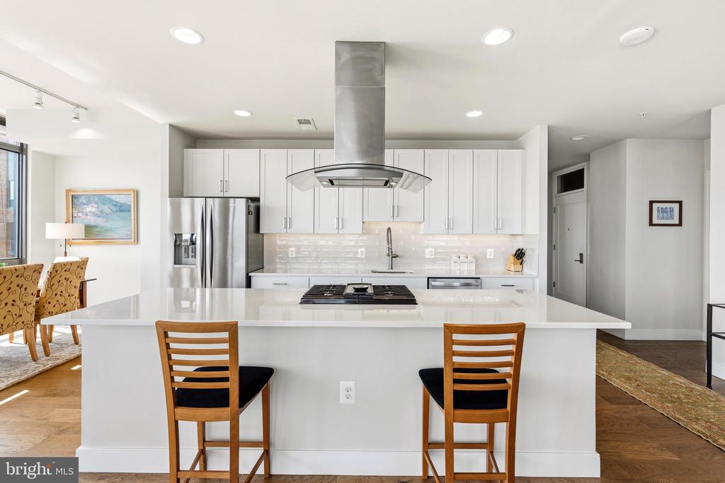 2000 CLARENDON BOULEVARD 1105