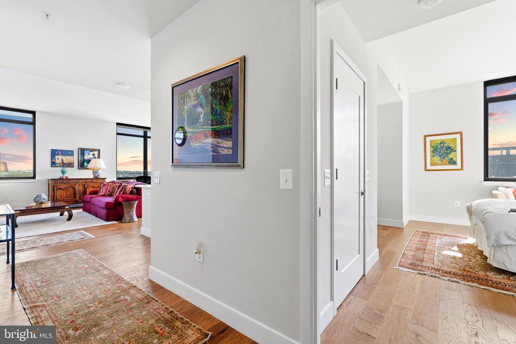2000 CLARENDON BOULEVARD 1105