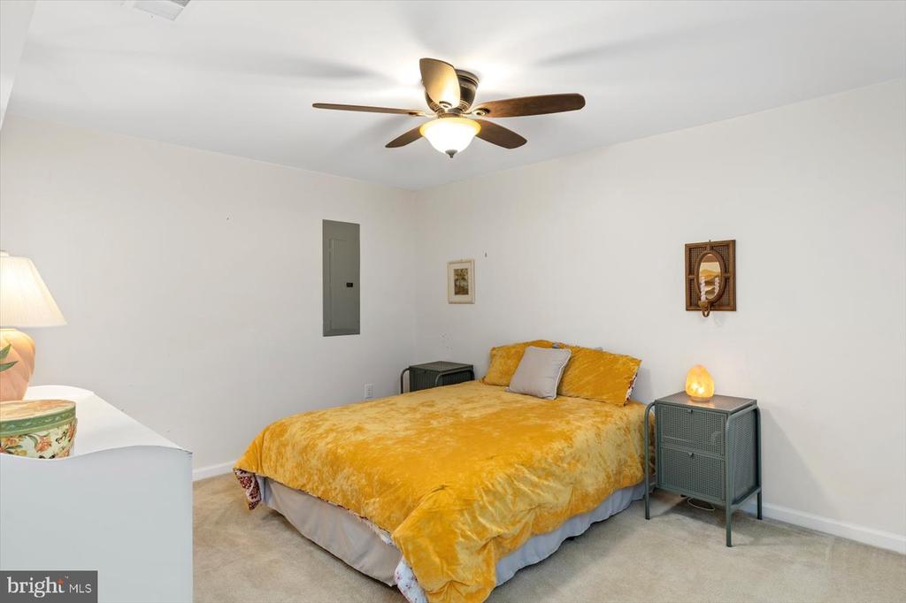 12122 MAJESTIC PLACE