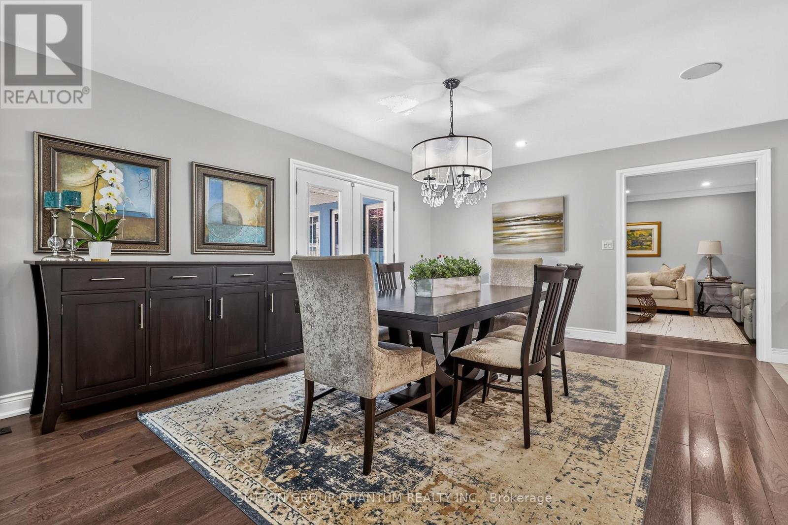 2233 ONEIDA CRESCENT