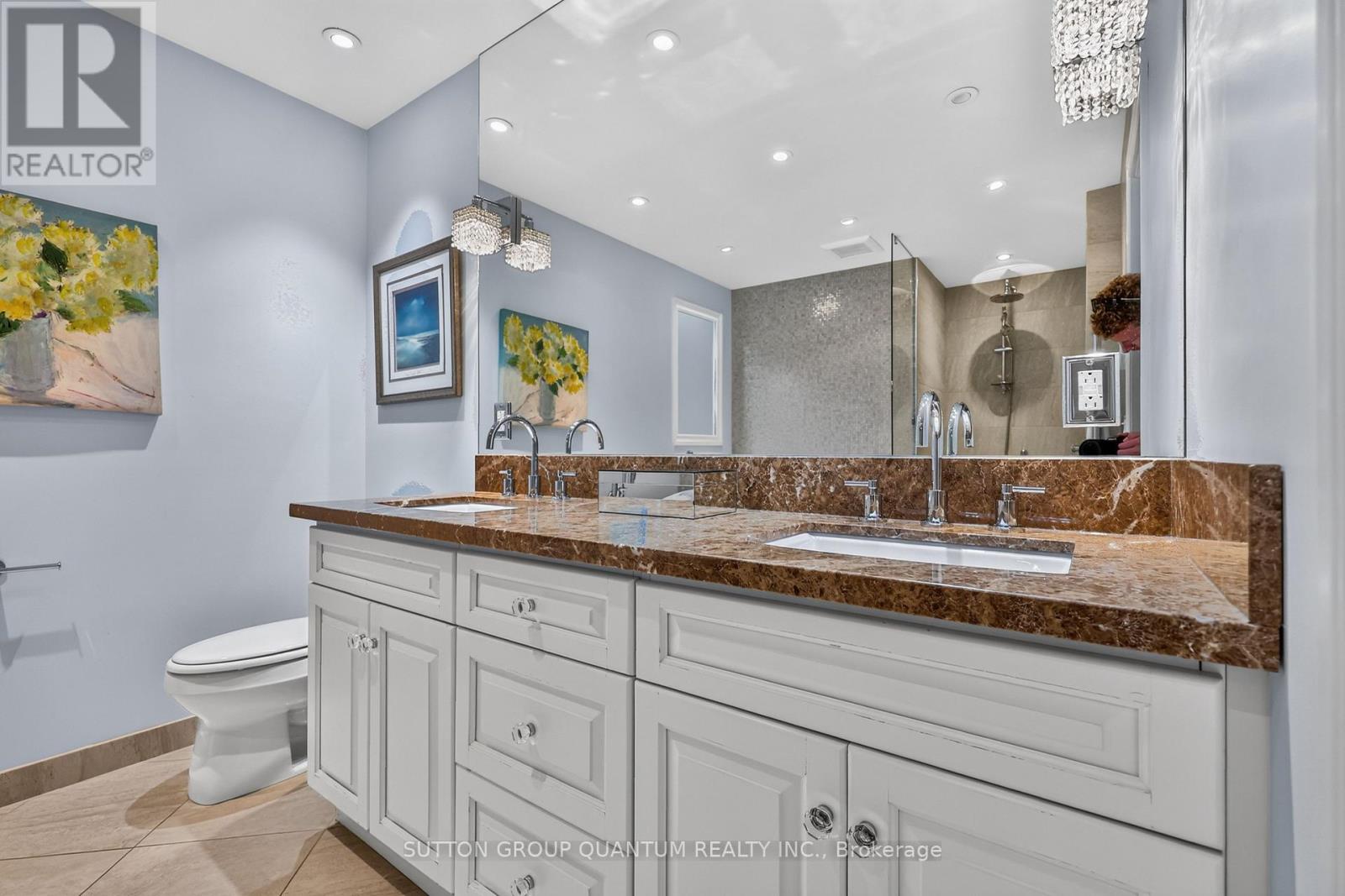 2233 ONEIDA CRESCENT
