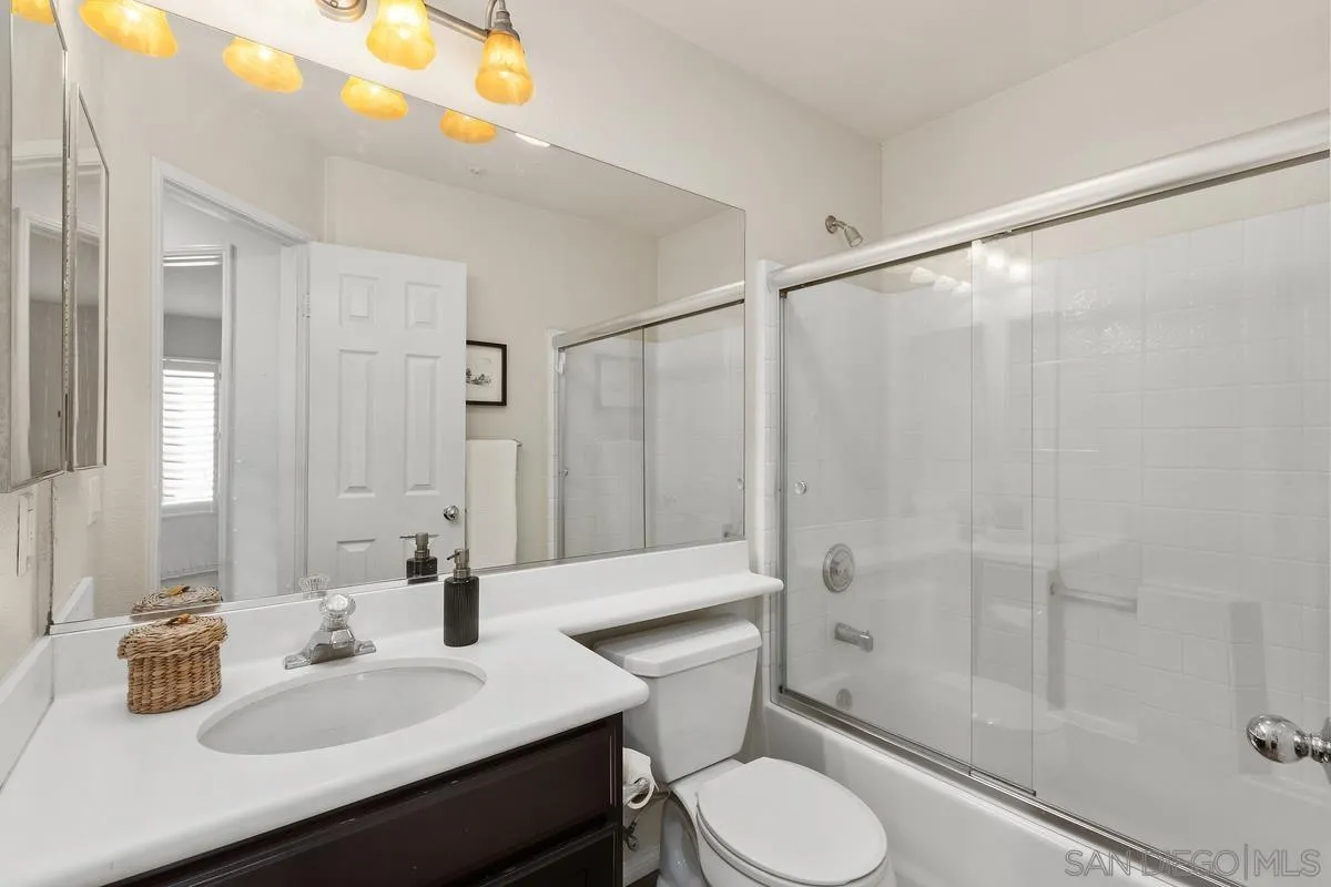 16938 Robins Nest Way Unit 3