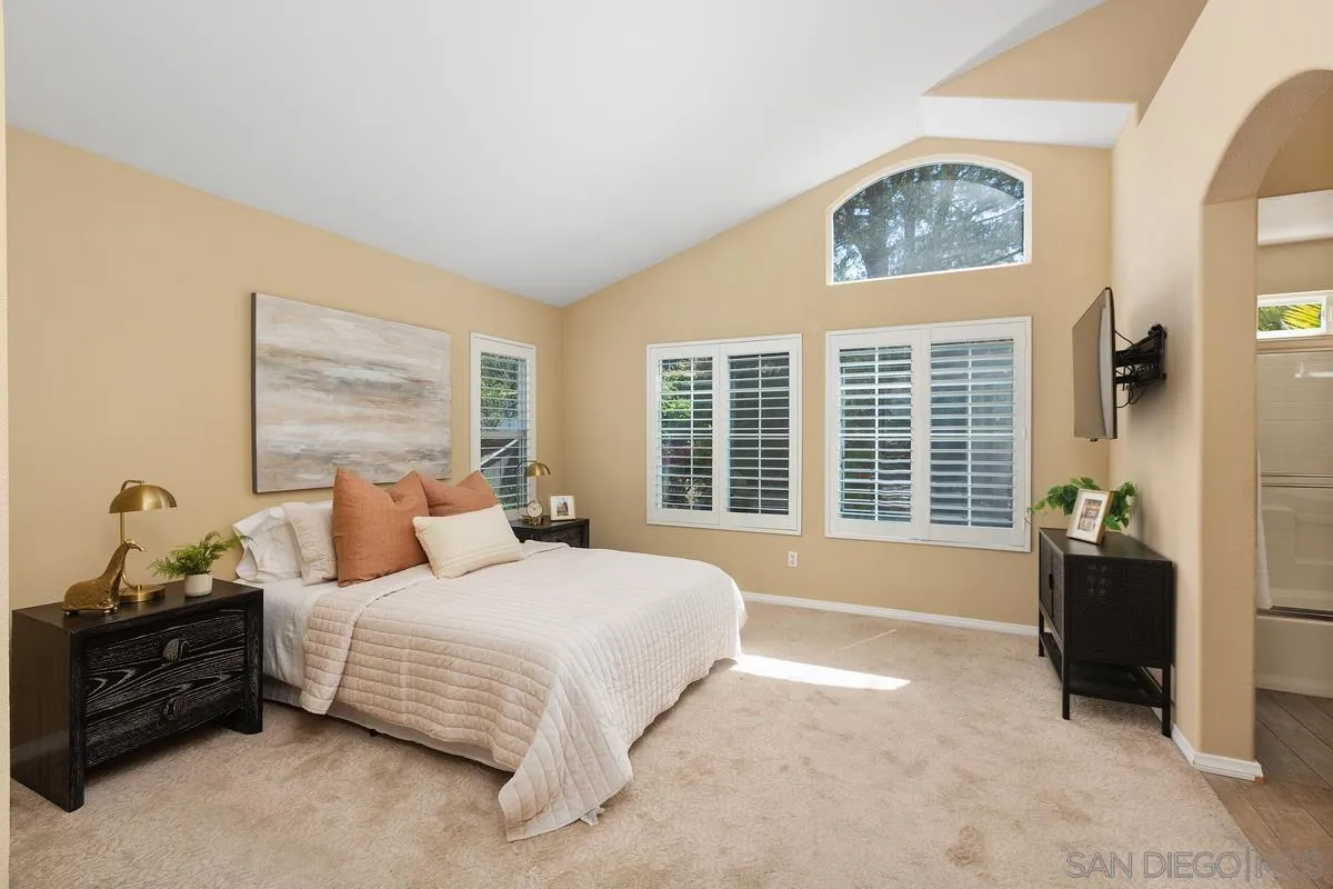 16938 Robins Nest Way Unit 3