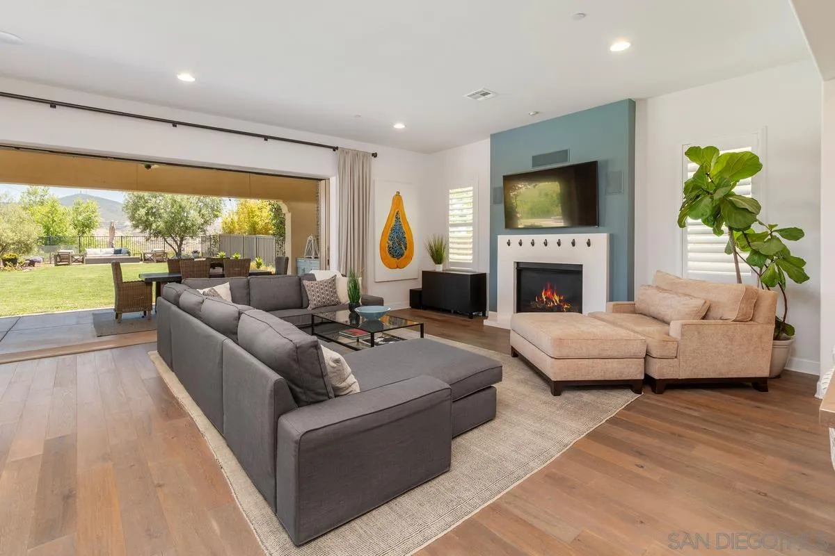 15374 Tanner Ridge Circle