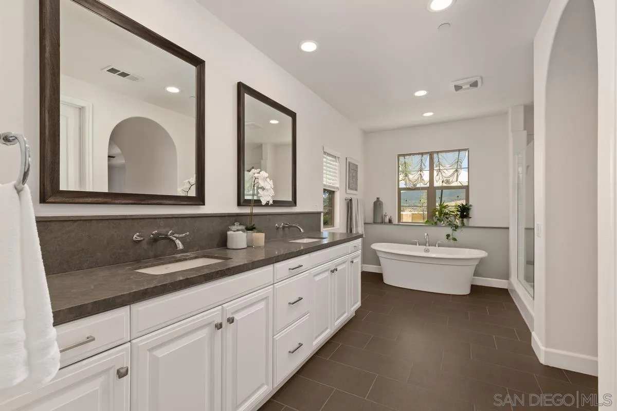 15374 Tanner Ridge Circle