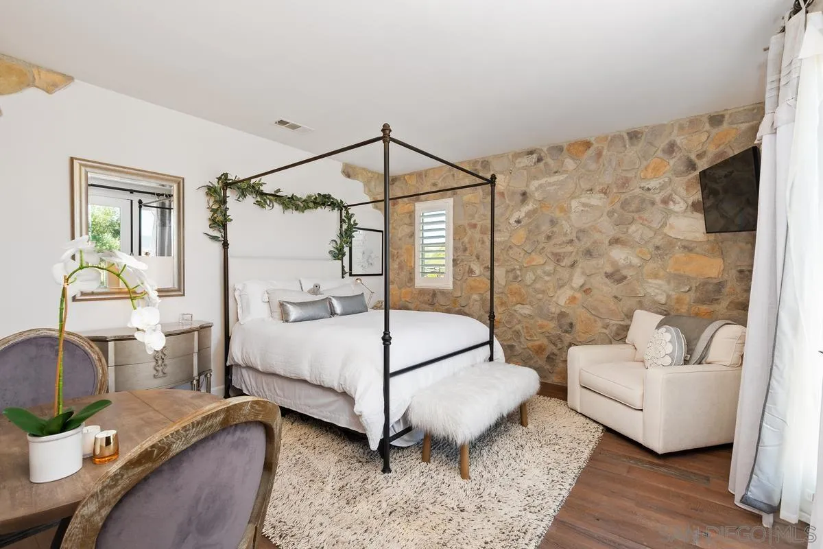 15374 Tanner Ridge Circle