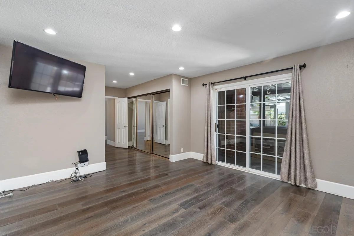 9388 Warbler Ave