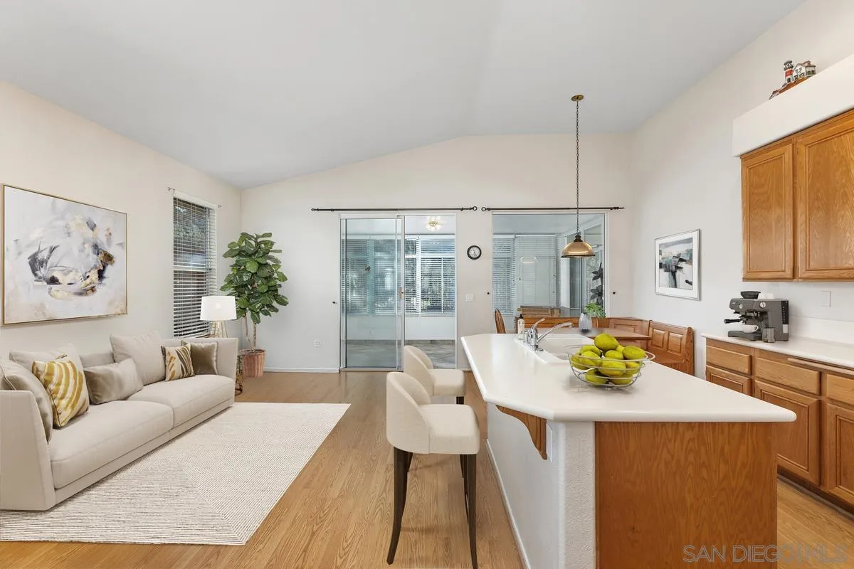 1027 Honeysuckle Dr
