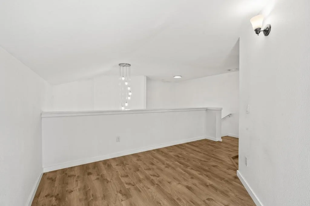 10525 Flora Verda Court