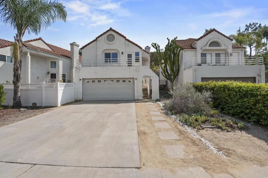 10525 Flora Verda Court