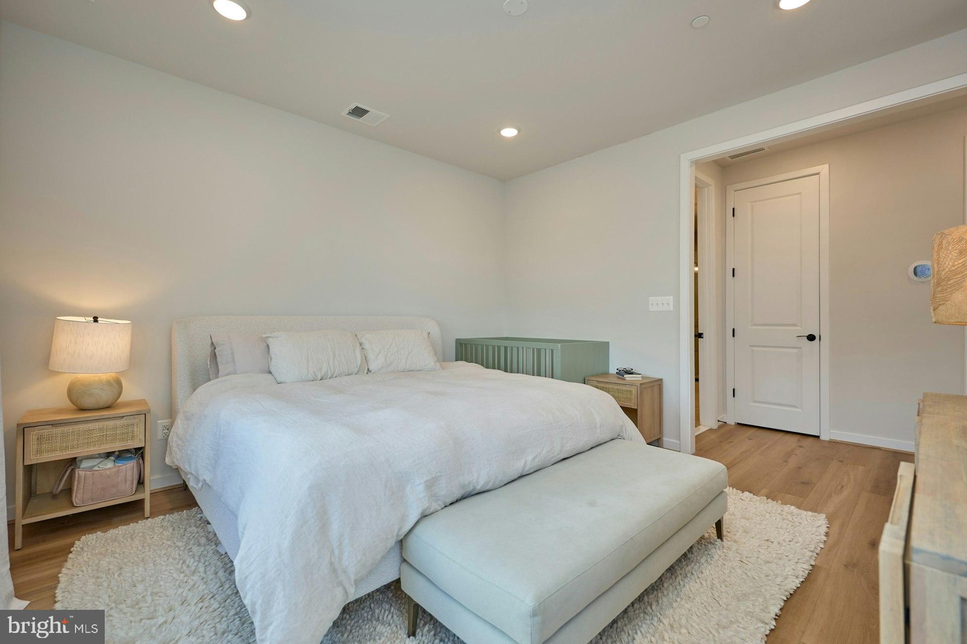 4937 EISENHOWER AVENUE