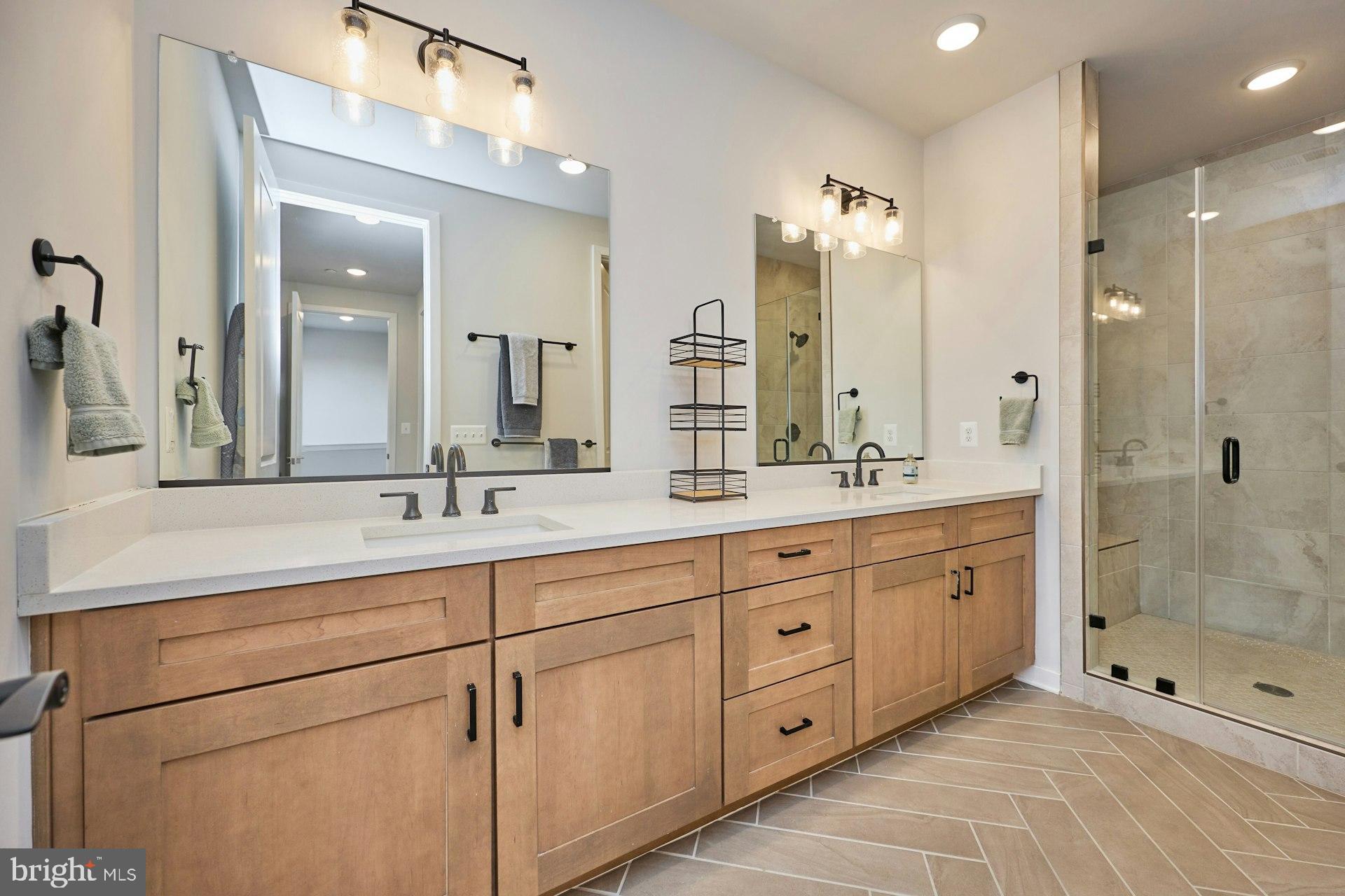 4937 EISENHOWER AVENUE