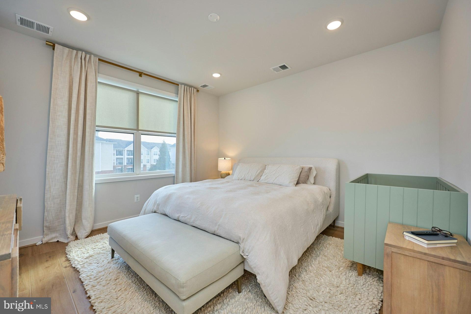 4937 EISENHOWER AVENUE