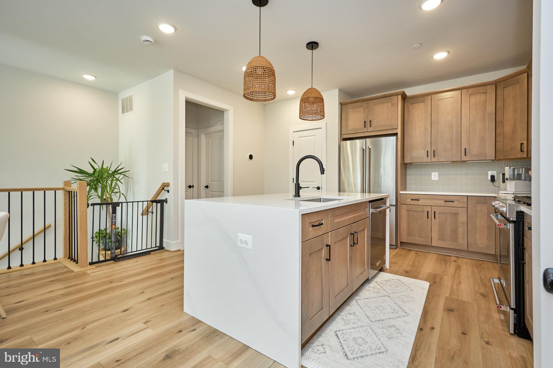 4937 EISENHOWER AVENUE