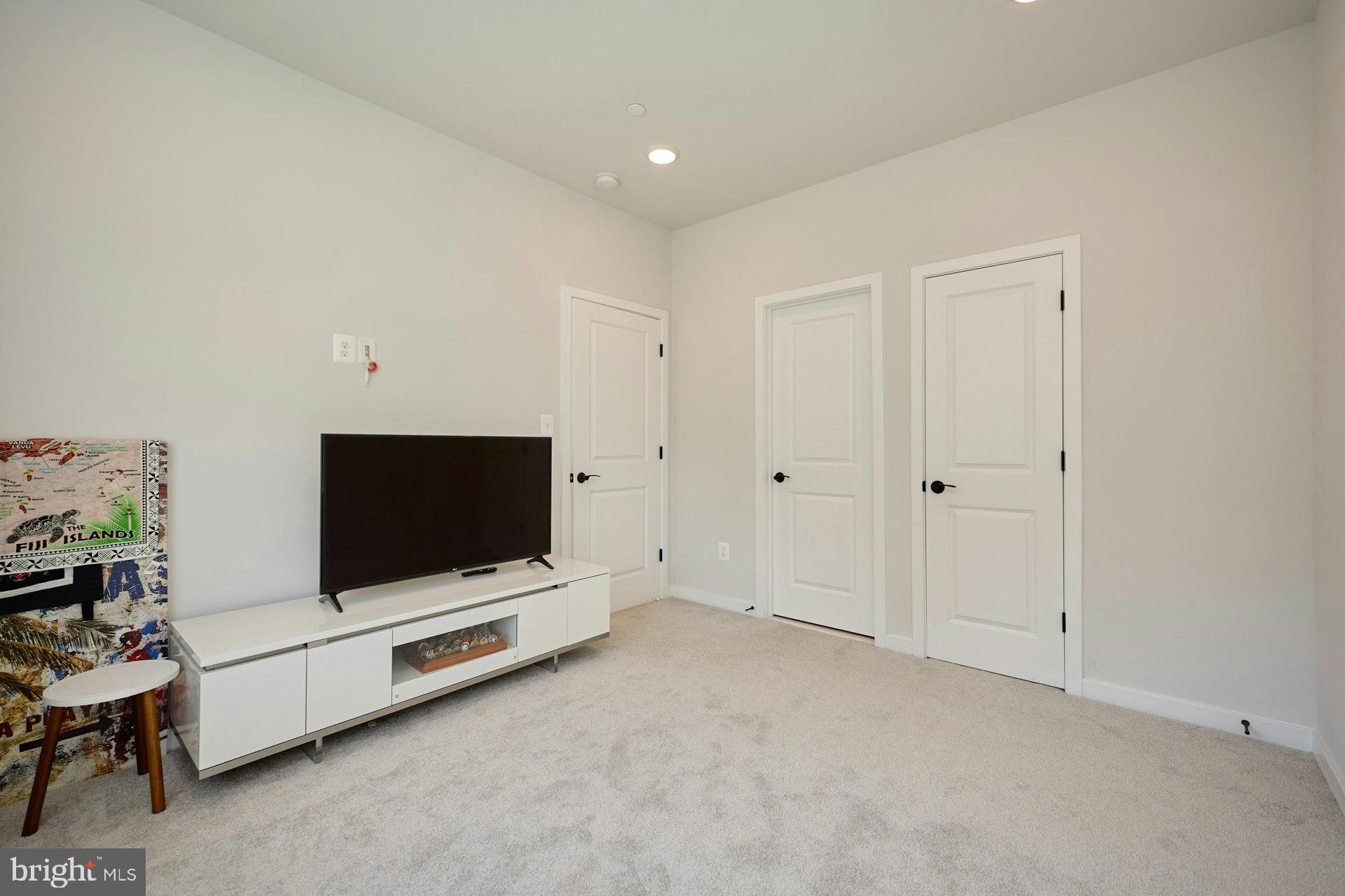 4937 EISENHOWER AVENUE