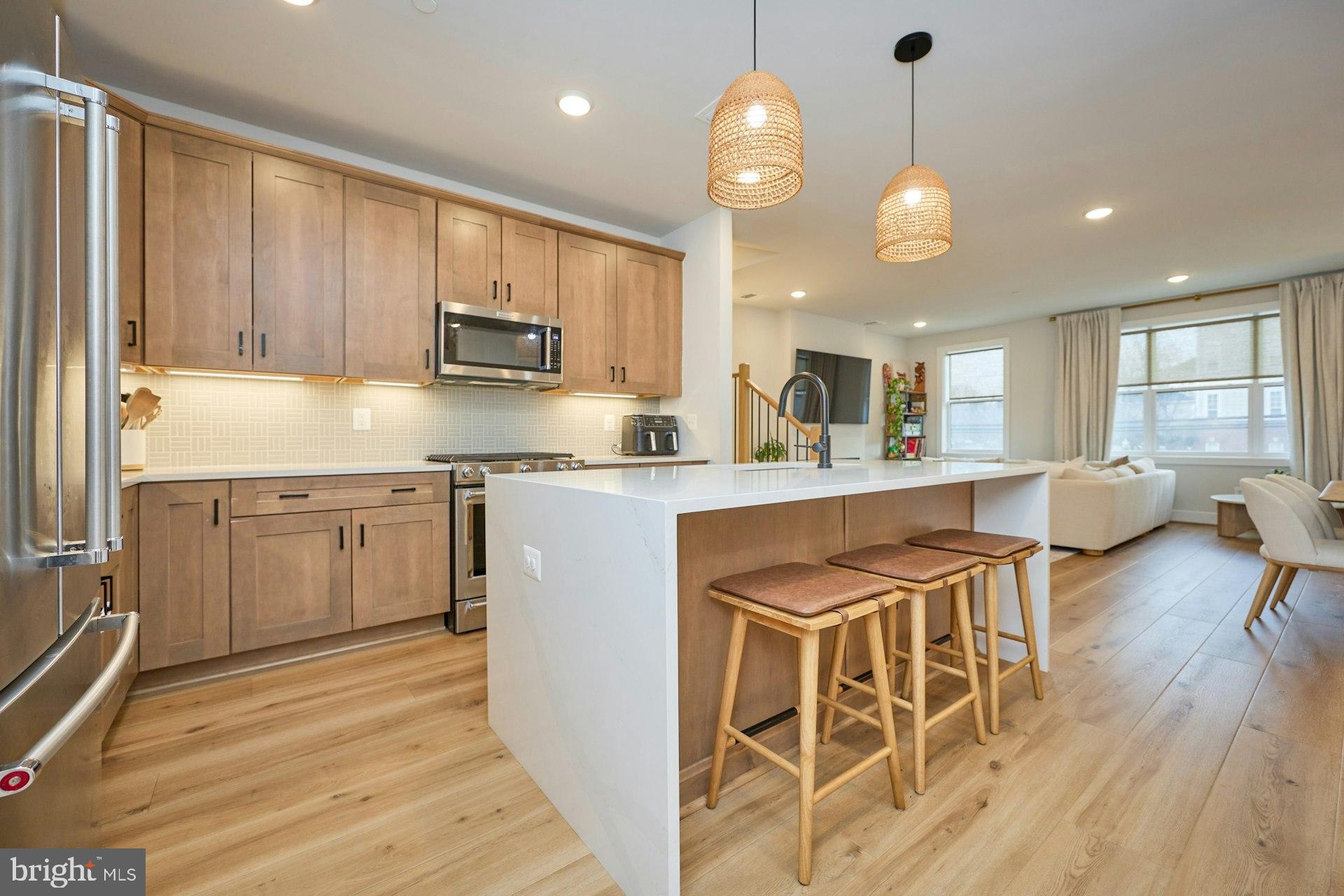 4937 EISENHOWER AVENUE