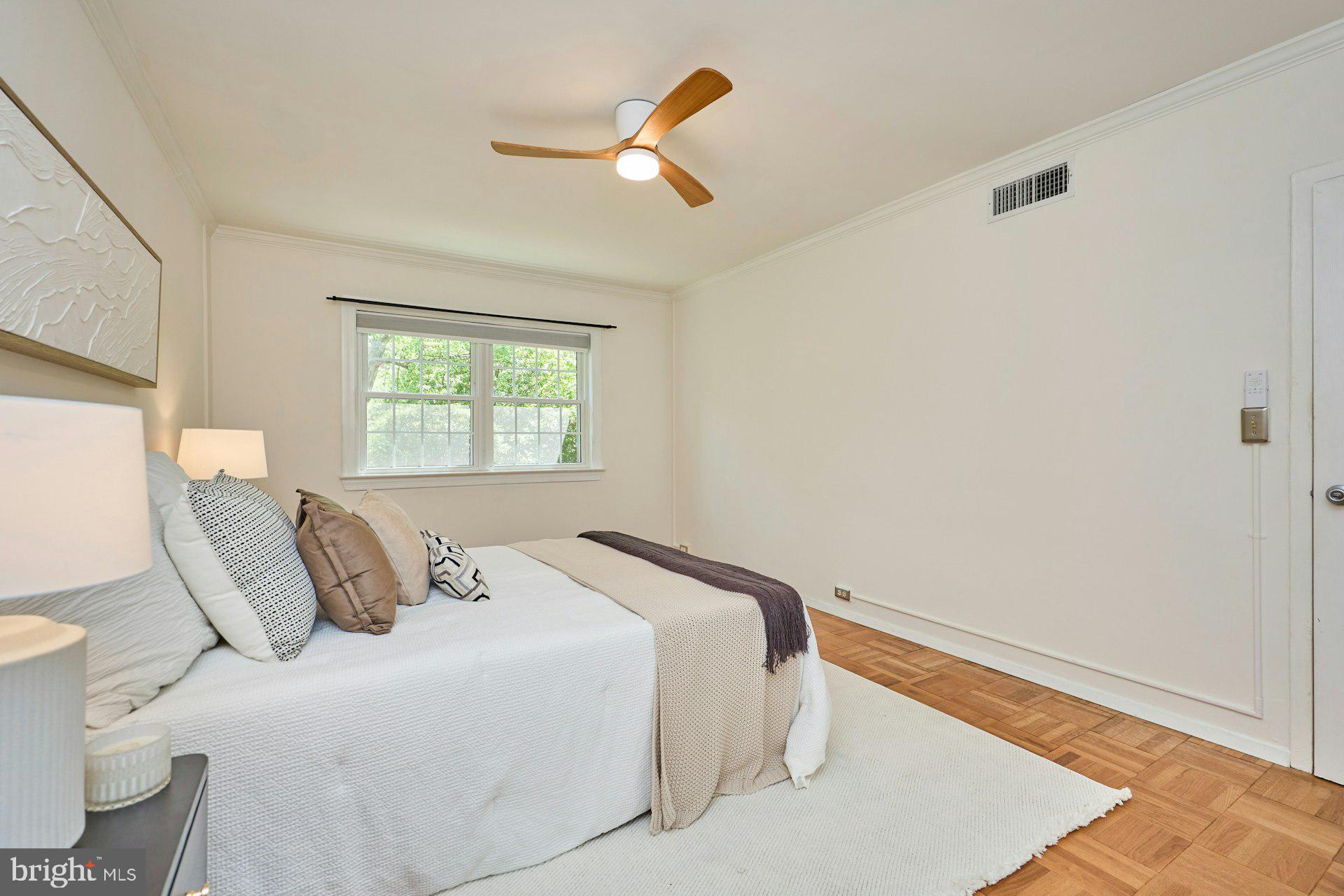1011 BEVERLEY DRIVE 117-10
