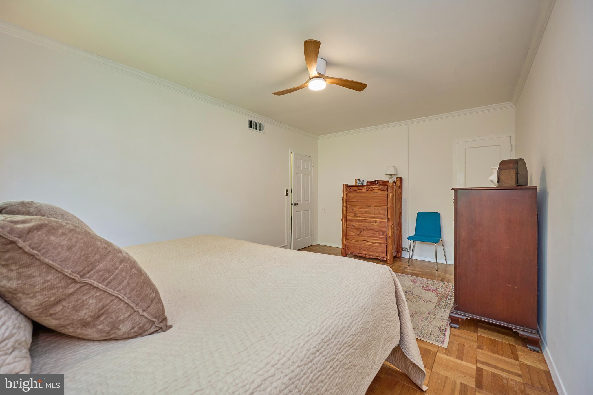 1011 BEVERLEY DRIVE 117-10