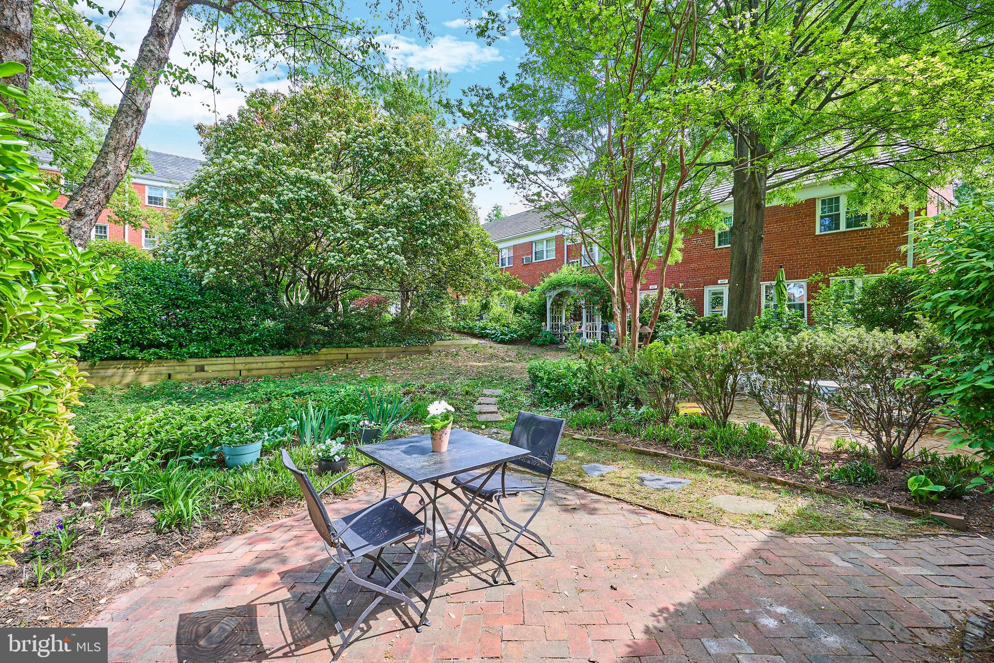 1011 BEVERLEY DRIVE 117-10